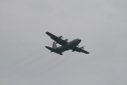 戦闘機が・・・