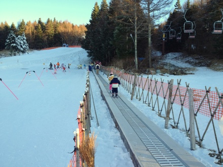 動く歩道　ムービングベルト　ちびっこ愛ランド