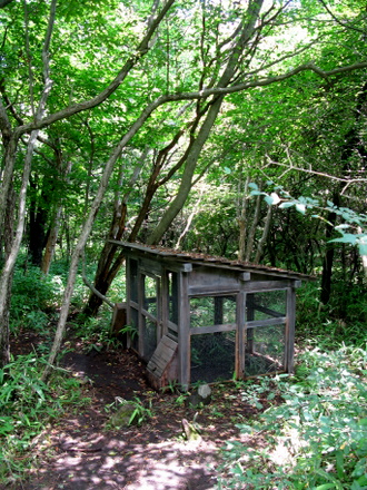 鶏小屋