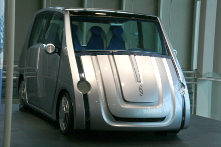 デザインサイトの車